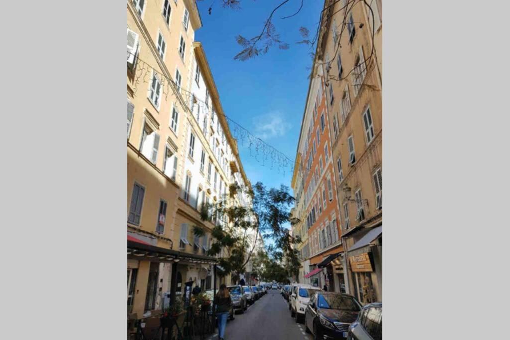 Appartement Vue Mer Avec Parking Gratuit Sur Place 바스티아 외부 사진